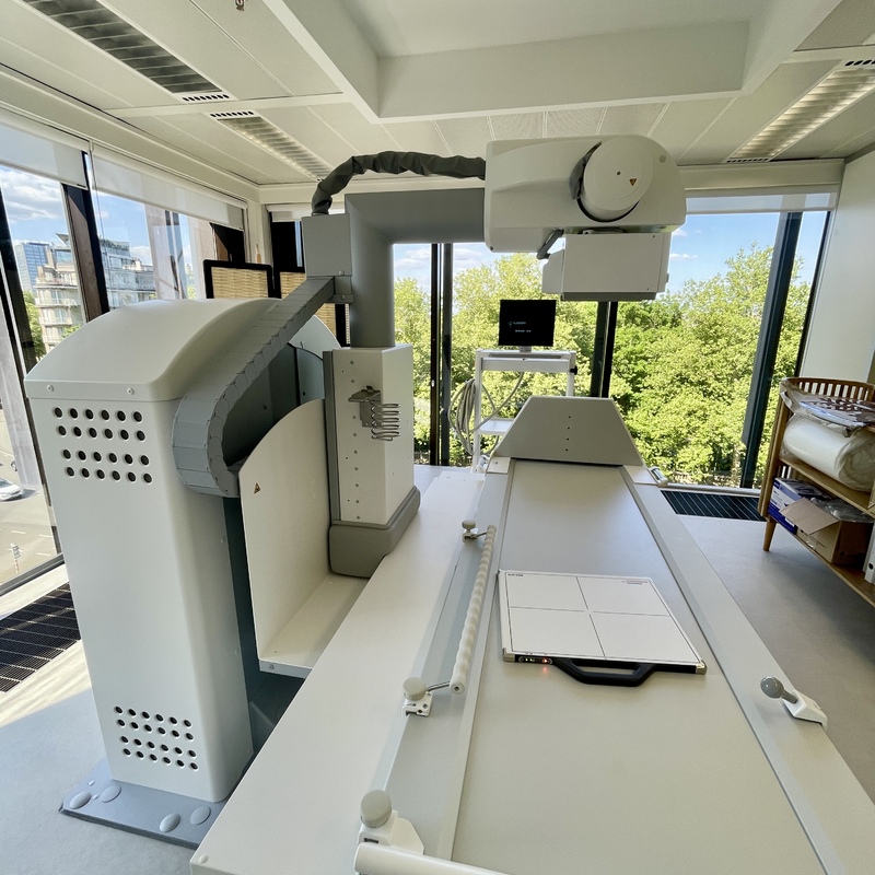 Switch loue 500m2 dans la ITT Tower - La Cambre Radiologie 